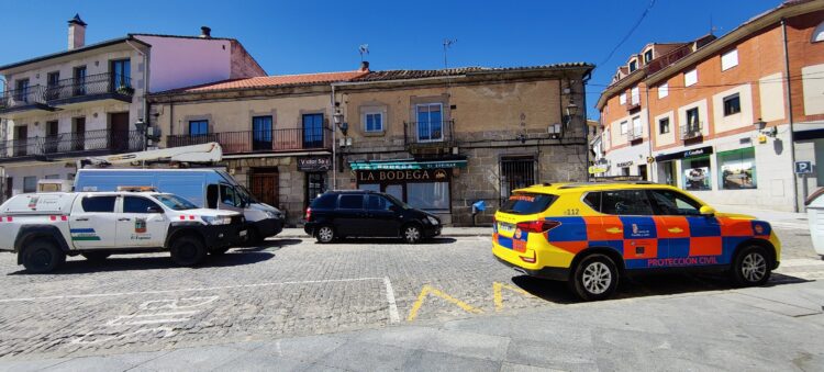 La provincia de Segovia comienza a recuperarse tras el apagón 1 Instalación de un generador de energía en el Ayuntamiento de El Espinar / AYUNTAMIENTO DE EL ESPINAR