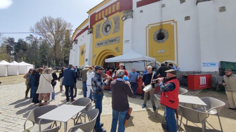 Regresa una nueva edición de la Feria de Ganado Vacuno de El Espinar 1 Celebración en años anteriores de la Feria de Ganado Vacuno / E.A.