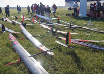 Foto de archivo. Concurso de aeromodelismo / E.A.