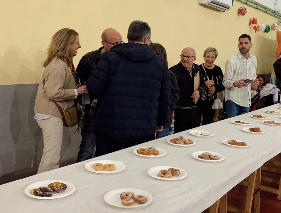 Las torrijas y las rosquillas volverán a endulzar Fuenterrebollo por Semana Santa 2 Instantes del concurso de rosquillas y torrijas. E.A.