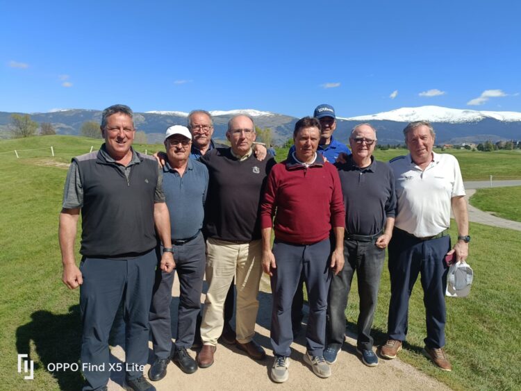 Luis Gabarda gana el 2º Puntuable Nacional súper sénior de AESGOLF en La Faisanera 1 Varios participantes posan durante la cita./LA FAISANERA