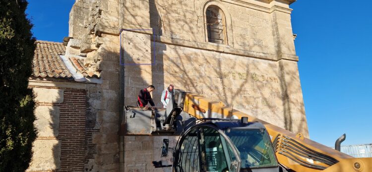 Puesta en uso del reloj de sol de Cobos de Segovia / E.A.