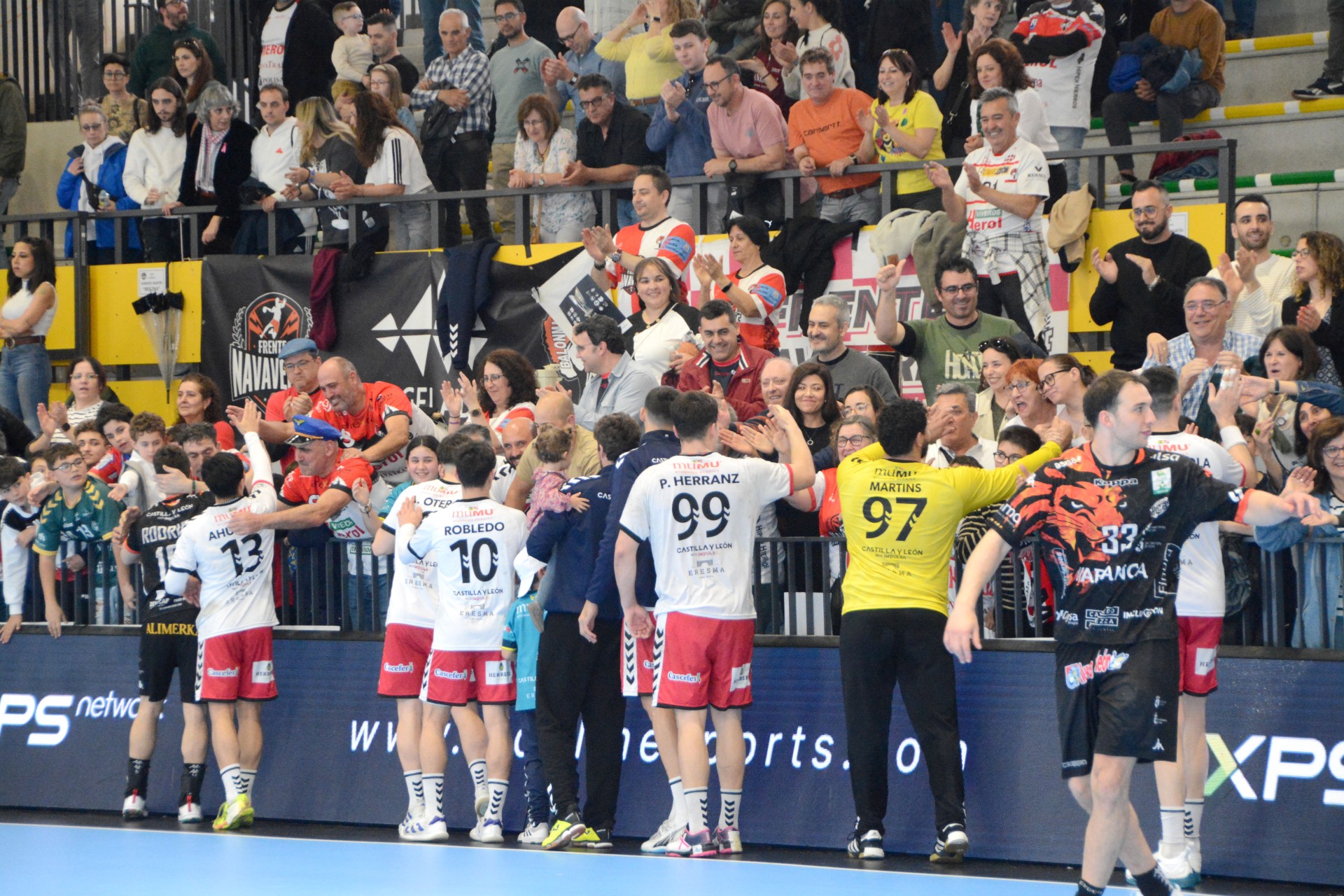 Remontada navera para recuperar la sonrisa 3 thumbnail Nava Ademar 11