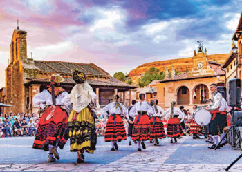 Imagen de una edición pasada de la Feria de Artesanía de Ayllón.