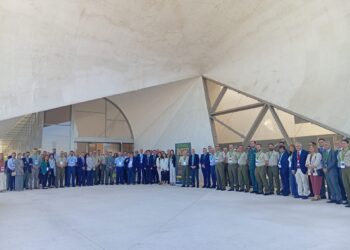 Los participantes en la primera jornada de Industria, Sostenibilidad y Economía Circular organizada por la Federación Empresarial Segoviana, a las puertas del CIDE./ DAVID CASTILLO