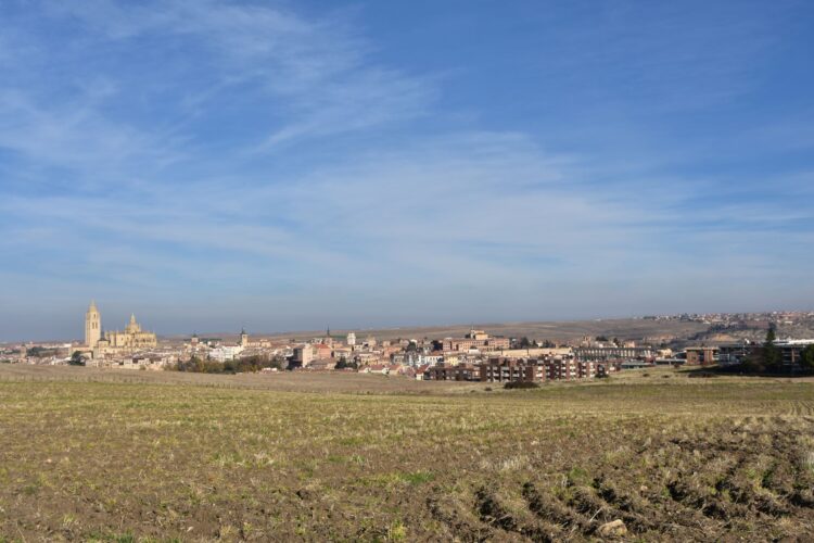 Suspendida la adjudicación de la redacción del proyecto del PRAT de Las Lastras 1 Zona de Las Lastras donde está previsto el desarrollo del Plan Regional de Ámbito Territorial que urbanizará el terreno./ E.A.