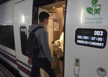 Desde el partido político zamorano Futuro denuncian la supresión de servicios esenciales y anuncian una movilización. / Ricardo Ordóñez