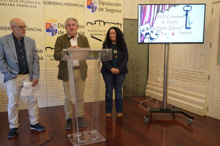 La compañía Buezillo Teatro abre el XIII Certamen ‘Siete Llaves’ de Sepúlveda 1 Presentación del XIII Certamen de Teatro Aficionado ‘Siete Llaves’ / DIPUTACIÓN