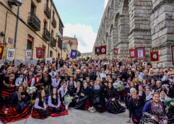 Mujeres de toda la provincia se unieron a la romería/HÉCTOR CRIADO