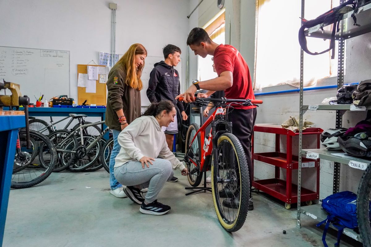 C.I.F.P “Escuela de Capacitación y Experiencias Agrarias”, un centro para el futuro 7 Estudios de técnico de Medio Natural y Tiempo Libre.