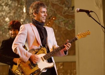 El antiguo miembro de los argentinos Tequila, será el primero en subirse al escenario.