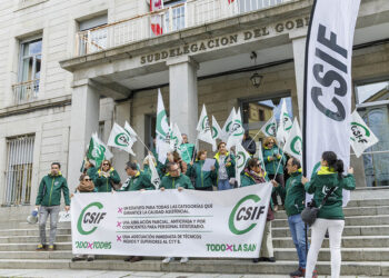 Concentración de CSIF ante la Subdelegación del Gobierno en Segovia. / NACHO VALVERDE - ICAL