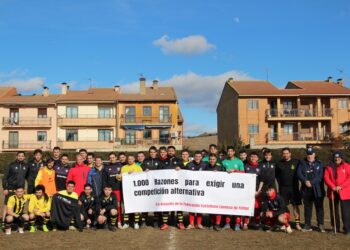 Protesta en el campo de la Gimnástica Ayllonesa.
