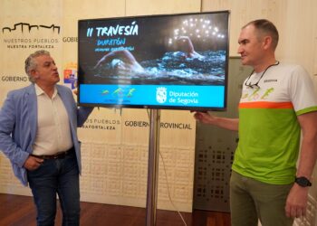 Presentación de la II Travesía a Nado del Duratón en la sede de la Diputación de Segovia.