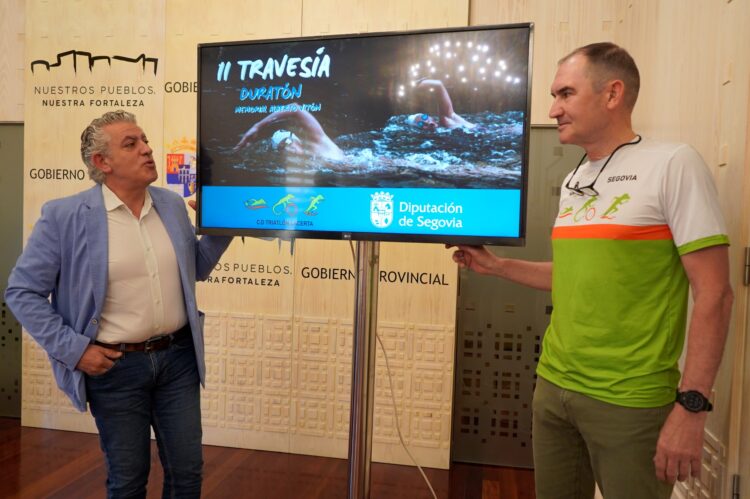 Presentación de la II Travesía a Nado del Duratón en la sede de la Diputación de Segovia.