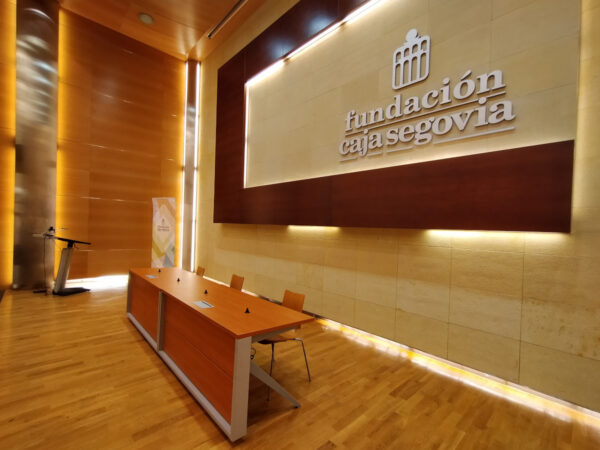 Escenario de la sala Caja Segovia.