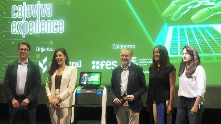 La IA abre una ventana al futuro 1 Congreso ‘IA Caja Viva Experience’, en el Campus María Zambrano de Segovia. / DAVID EDUARDO CORONA