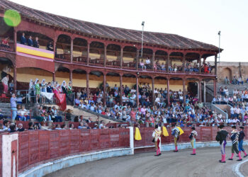 Paseíllo en la Plaza de Toros de Segovia. / A.M.