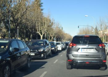 Atasco en una vía de Segovia. /ROCÍO PARDOS