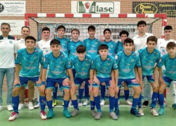 La plantilla del equipo juvenil del San Cristóbal antes de un partido./CD SAN CRISTÓBAL