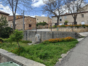 Valdevacas fue fundada por pastores trashumantes usuarios de la Cañada Real Soriana Occidental.