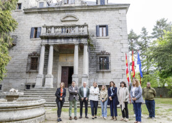 Isabel Blanco en su visita al albergue juvenil de San Rafael / NACHO VALVERDE - ICAL