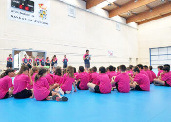 Uno de los campus de verano organizados por el Viveros Herol Nava./E.A