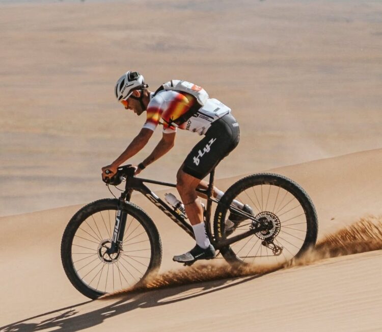 Fran Herrero, un camino de medallas 1 El ciclista segoviano Fran Herrero durante un instante de una prueba de la Titan Desert Marruecos. /E.A