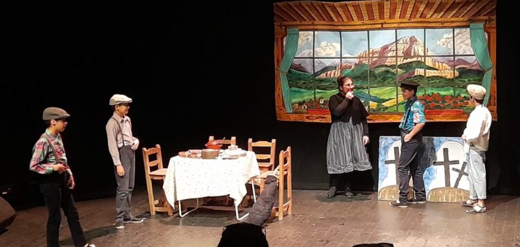 El grupo teatral de la Fundación Caja Cega de Fuentepelayo actuará en Segovia y Ávila 1 Actuación del grupo teatral de Fuentepelayo / JUAN CRUZ