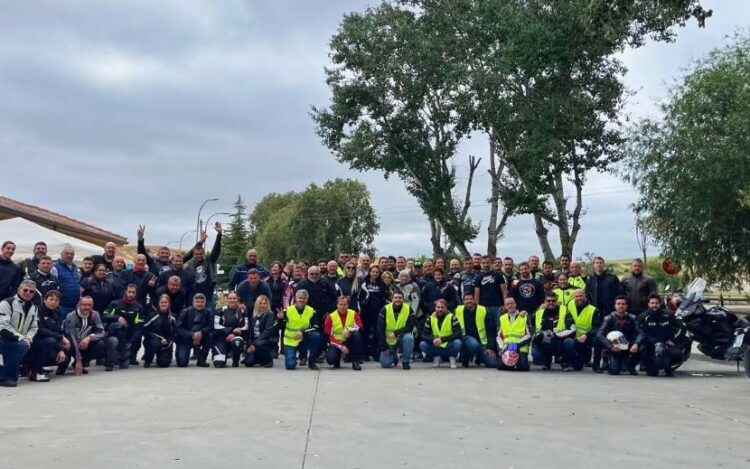 Instantes de la IV ‘Kedada Motera’ en Hontanares de Eresma / SEGO-RIDERS