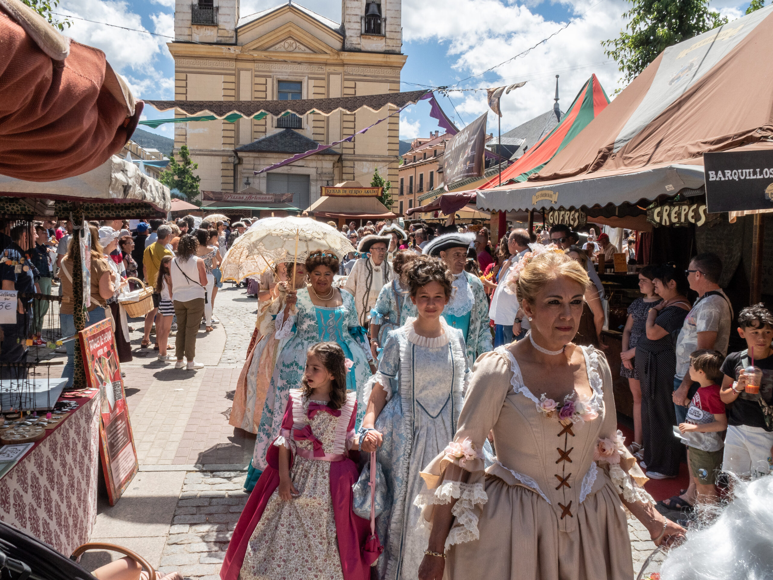 La ONCE dedica un cupón al Mercado Barroco de La Granja de San Ildefonso 2 Instantes del Mercado Barroco de La Granja en ediciones anteriores / NEREA LLORENTE