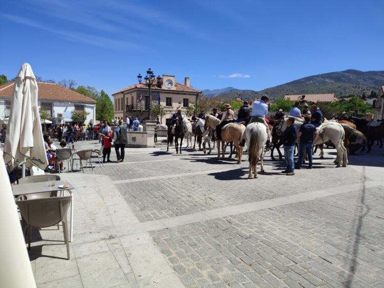 Otero de Herreros celebrará la Feria de Abril con música, baile y gastronomía 1 Celebración de la Feria de Abril del año pasado / AYTO. DE OTERO DE HERREROS