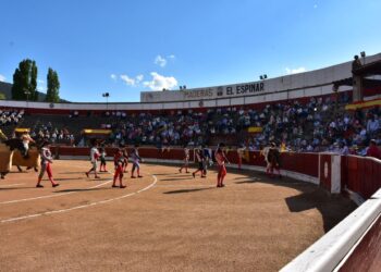 Foto de archivo. Plaza de toros de El Espinar / E.A.