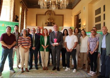 Foto de familia en la presentación del Tour Universo Mujer./AYTO. SEGOVIA