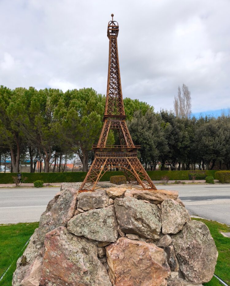 La nueva Torre Eiffel./JUAN CRUZ