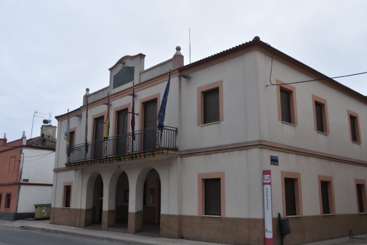 Denuncian “daños intencionados” en la cerradura de la escuela de Villaverde de Íscar 1 Foto de archivo. Casa Consistorial / E.A.
