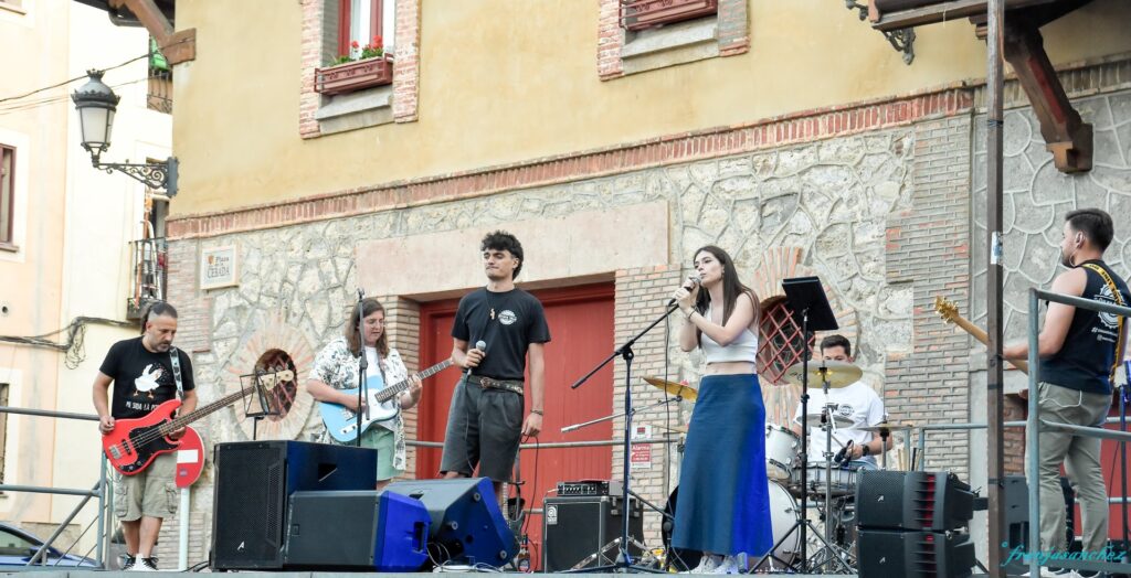 Concierto de Vaya Tela & Friends