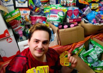 Jesús Pérez, creador de la cuenta de Instagram ‘hoyencuponmania’.