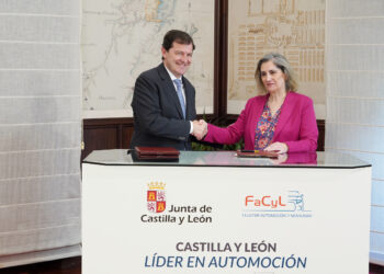 Firma del Protocolo General de Actuación con la Presidenta del Clúster FACYL. / Miriam Chacón