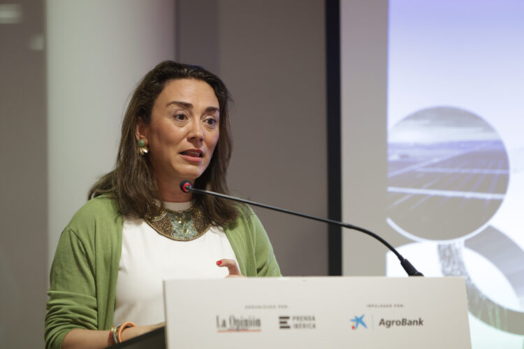 Cerca de 56.000 profesionales recibirán estos días el último abono de la PAC 2024: 112,7 millones 1 La consejera de Agricultura, Ganadería y Desarrollo Rural, María González Corral, inaugura el foro ‘Planeta Agro 2025’. / JL Leal