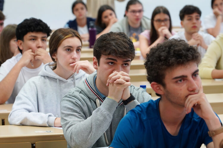 En Segovia aprobaron 588 de los 606 alumnos presentados, con un 7,5 de nota media. / Miriam Chacón