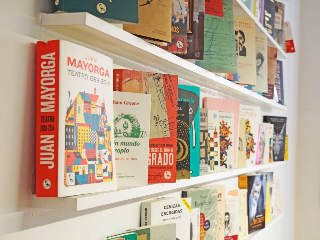 Algunos libros del catálogo de La uña rota