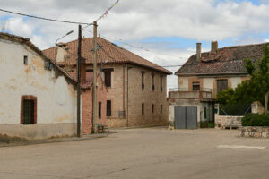 Plaza del Ayuntamiento de Cilleruelo de San Mamés.