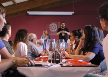 Instantes de una cata celebrada en Collado Hermoso / DIPUTACIÓN