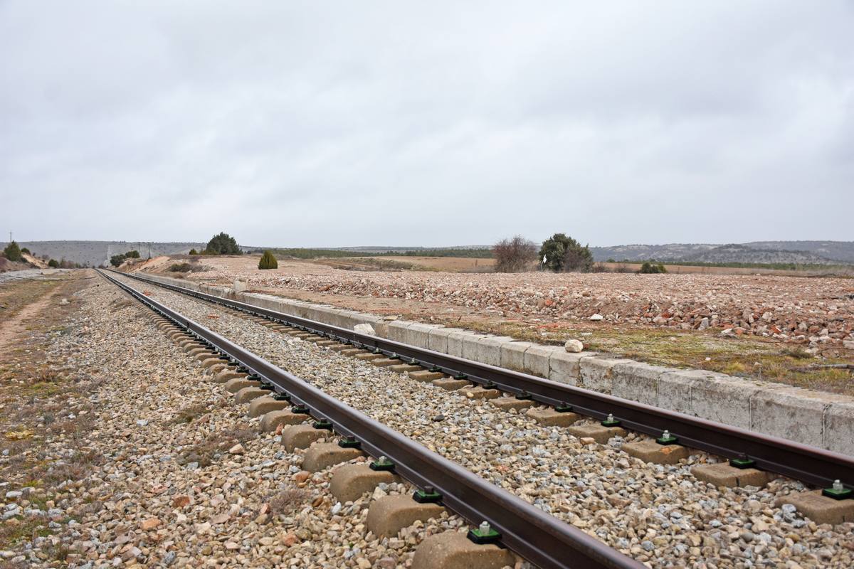 Demolición de la estación de tren en Maderuelo. Alejandro Martín.