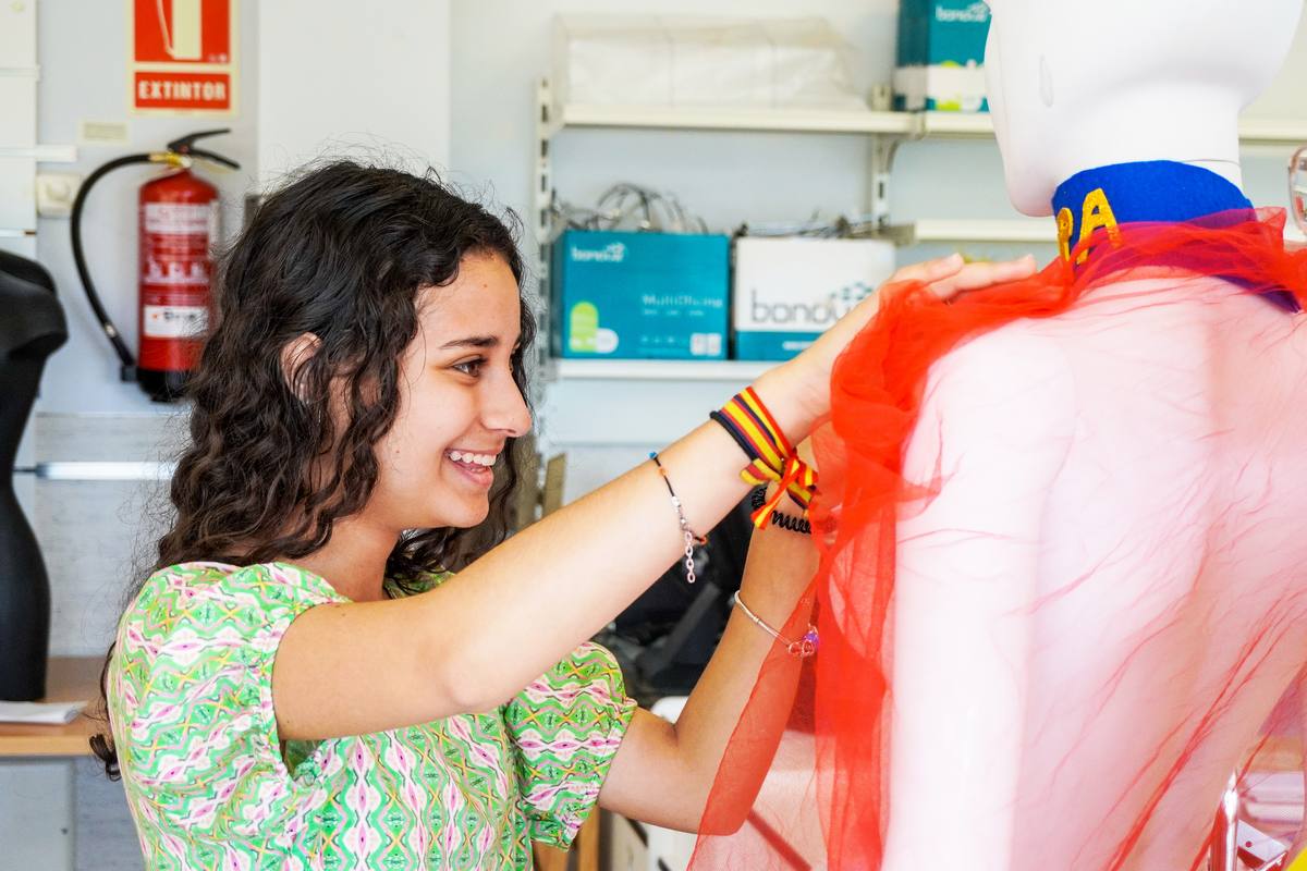 Confección textil en el CIPF Felipe VI.