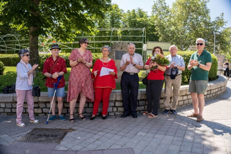 La provincia muestra su lado solidario con más de 3.200 donaciones 1 Participantes en el homenaje. / HÉCTOR CRIADO