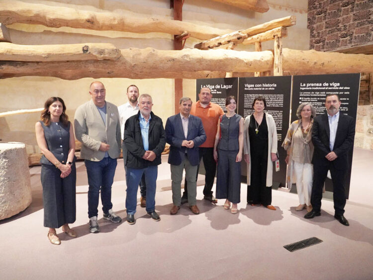 Inauguración de la colección de vigas de lagar del mundo en Montejo de la Vega, en la Bodega Severino Sanz.