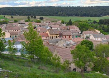 Foto de archivo. Vista de la localidad segoviana de Castroserracín / E.A.
