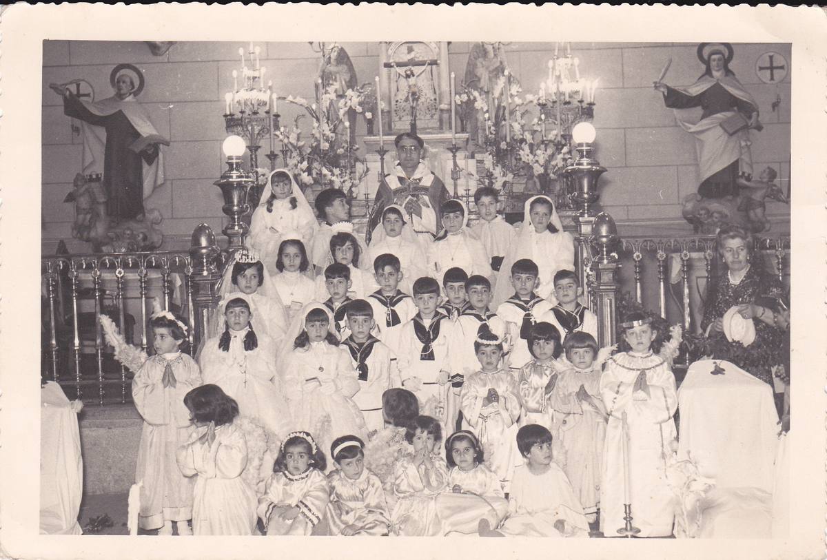 Comunión en Los Carmelitas. 1959.